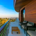 Modern Villa With Unmatched Skyline Views